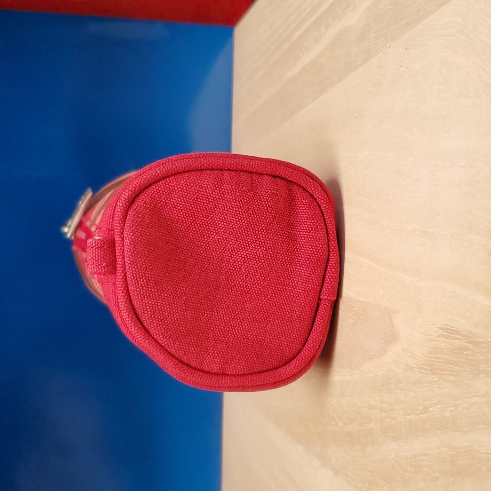 FINAL MARKDOWN-Body Shop Makeup Bag - Picture 2 of 10